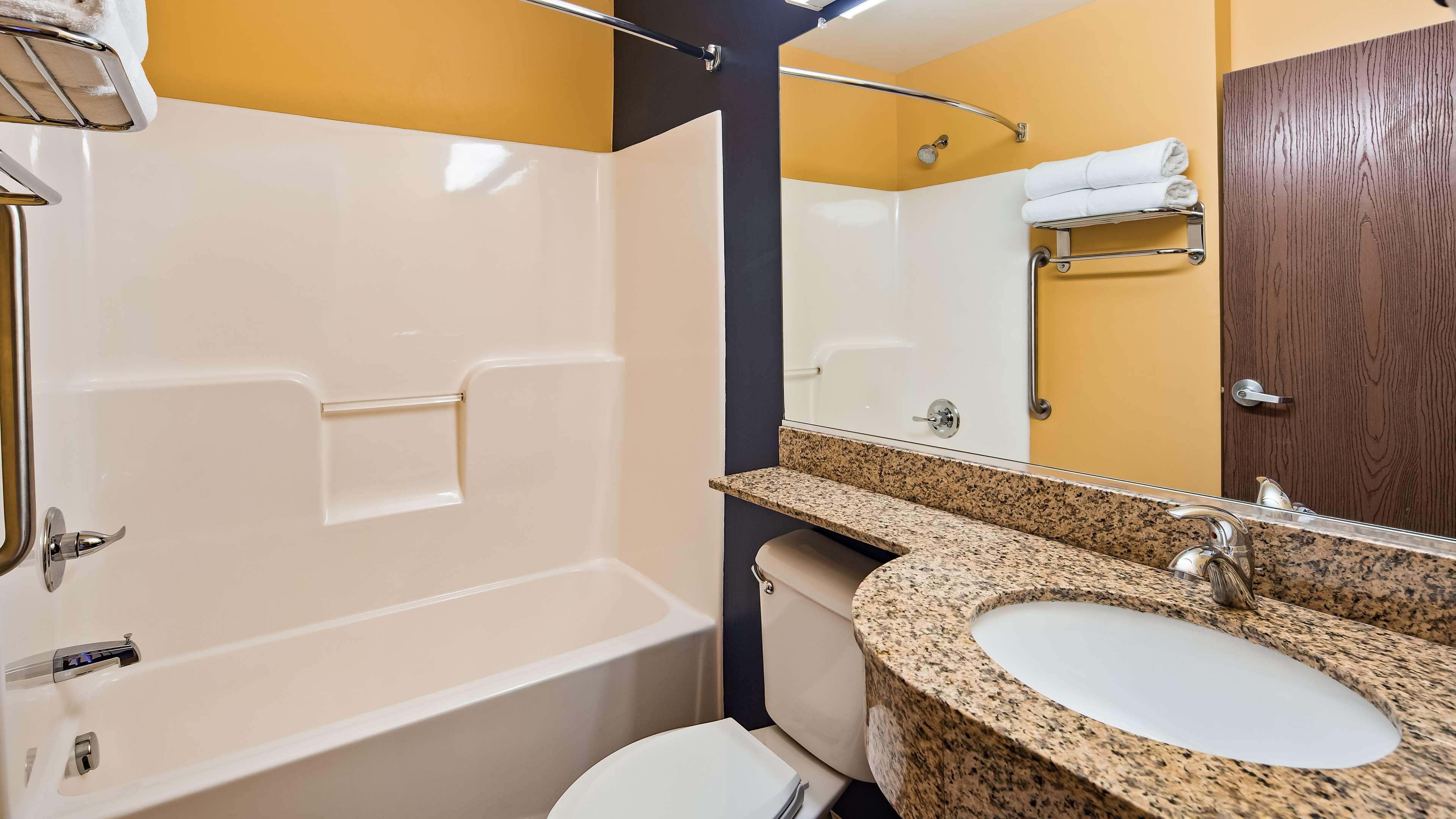 Surestay Plus Hotel By Best Western Keyser Екстериор снимка