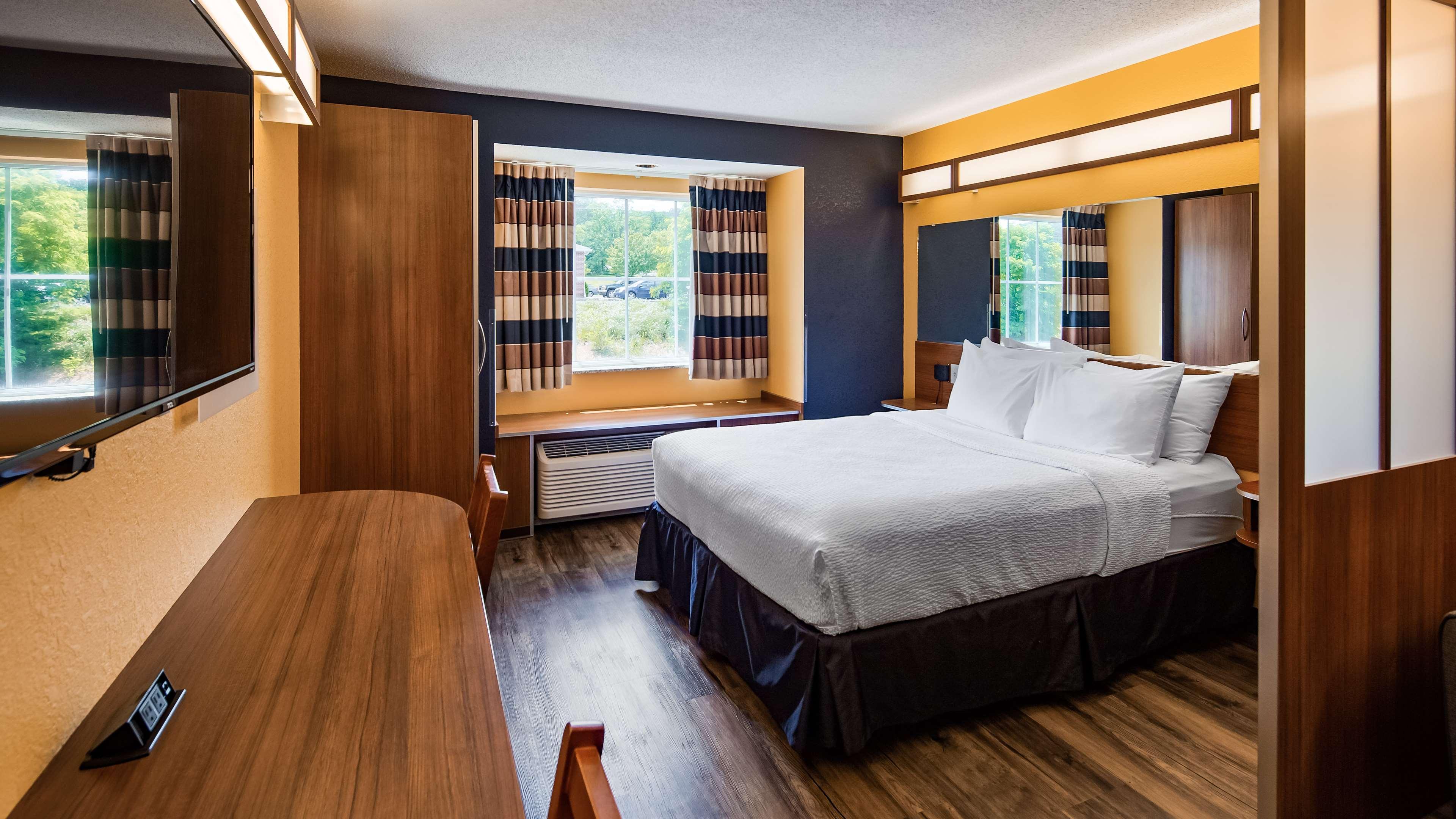Surestay Plus Hotel By Best Western Keyser Екстериор снимка