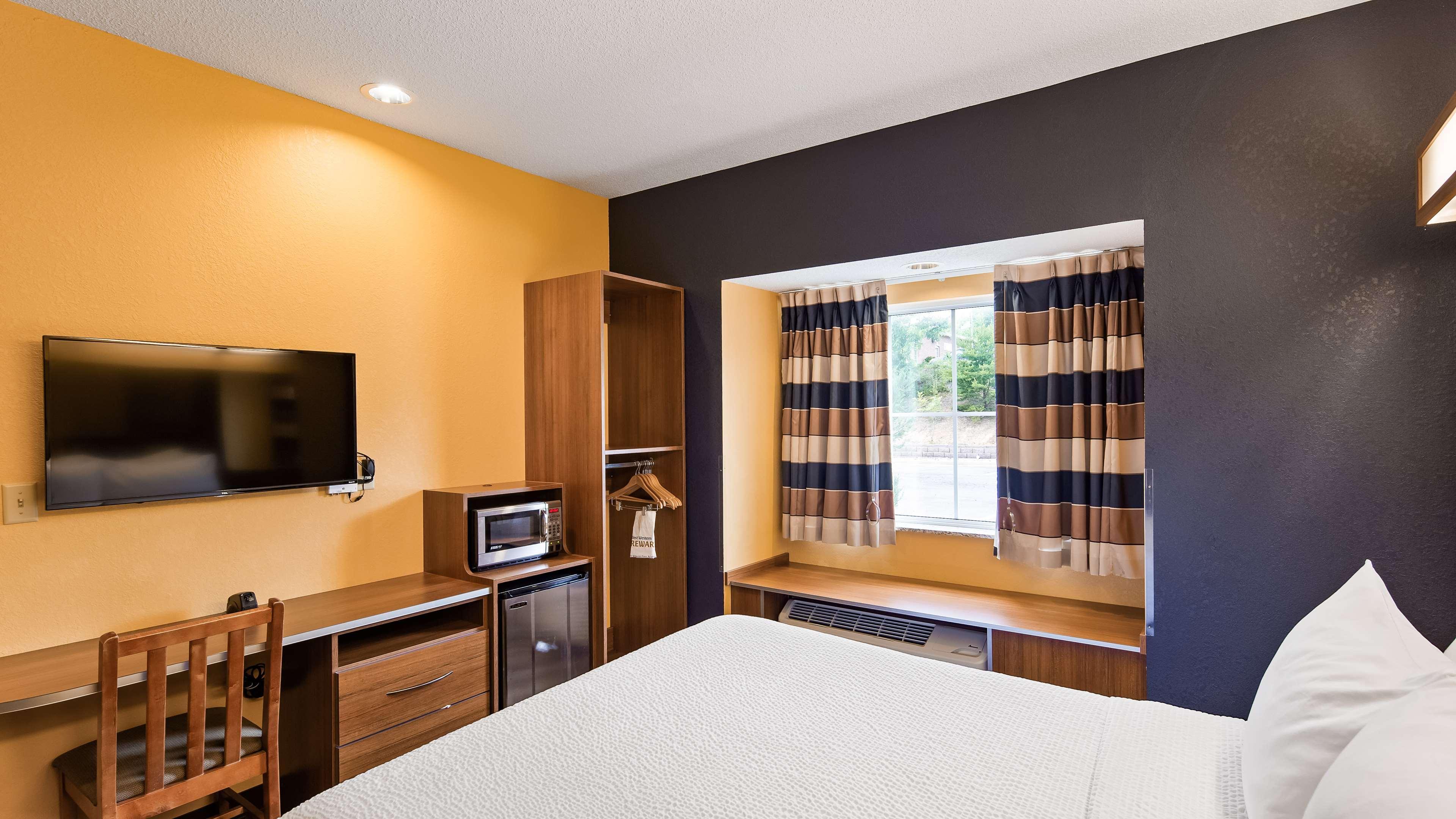 Surestay Plus Hotel By Best Western Keyser Екстериор снимка