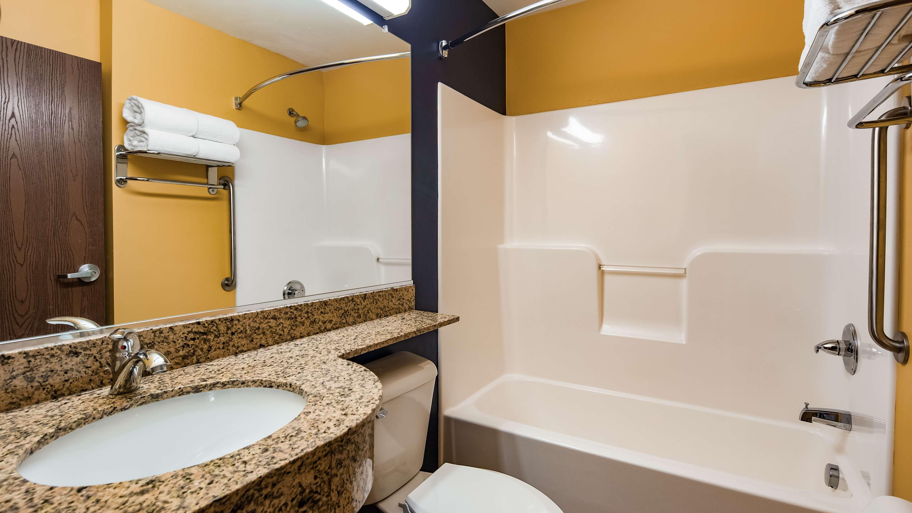 Surestay Plus Hotel By Best Western Keyser Екстериор снимка