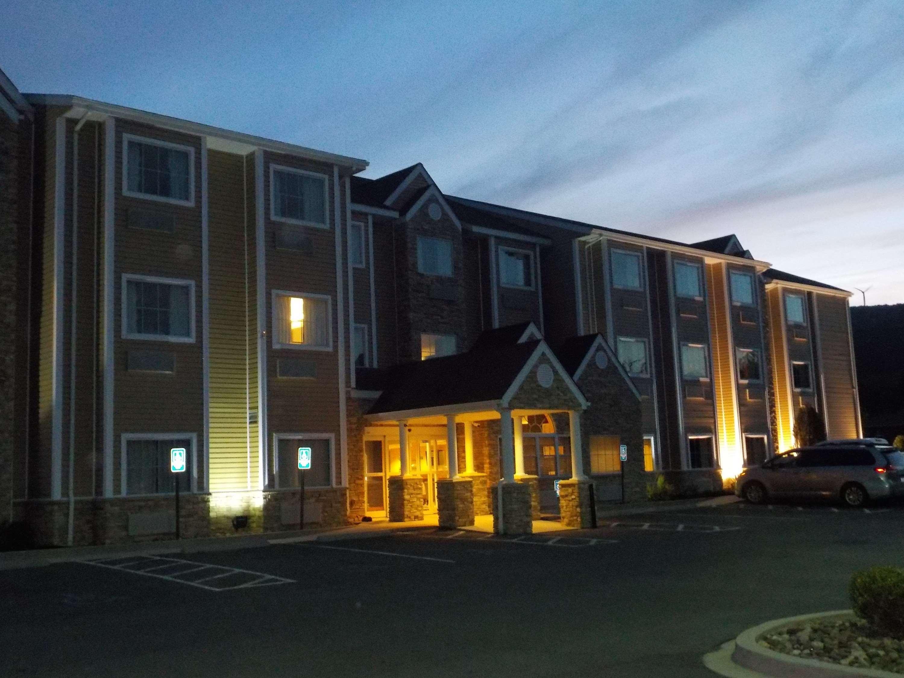 Surestay Plus Hotel By Best Western Keyser Екстериор снимка